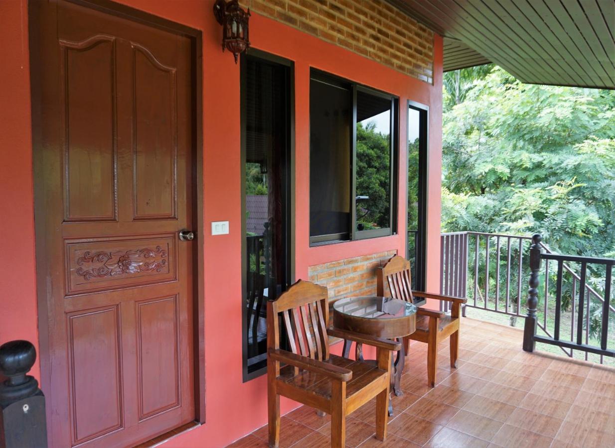 Ban Rai Tin Thai Ngarm Eco Lodge Mae Rim Bagian luar foto