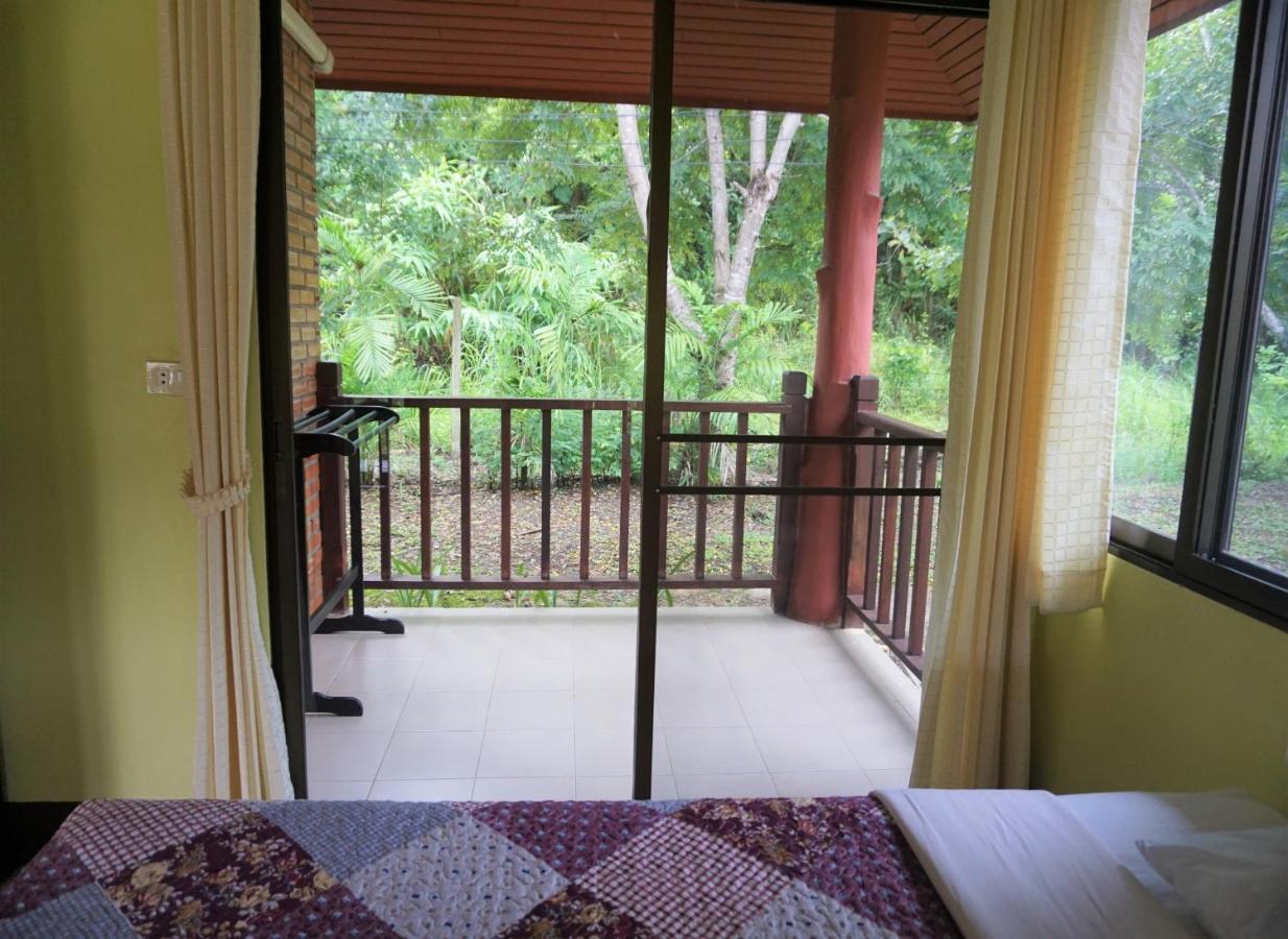 Ban Rai Tin Thai Ngarm Eco Lodge Mae Rim Bagian luar foto