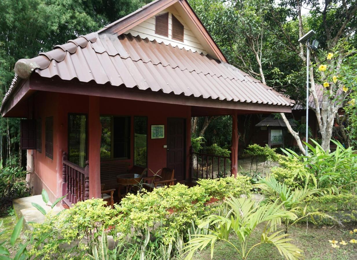 Ban Rai Tin Thai Ngarm Eco Lodge Mae Rim Bagian luar foto