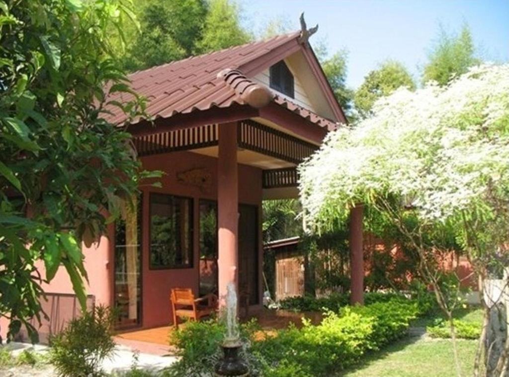 Ban Rai Tin Thai Ngarm Eco Lodge Mae Rim Bagian luar foto