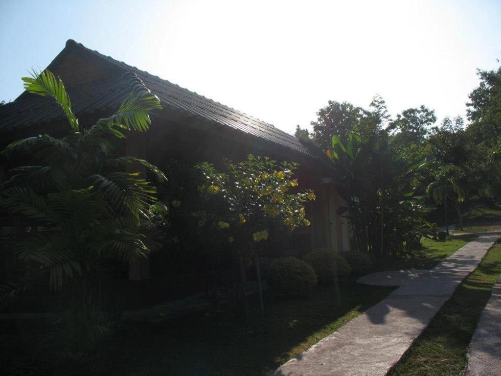 Ban Rai Tin Thai Ngarm Eco Lodge Mae Rim Bagian luar foto