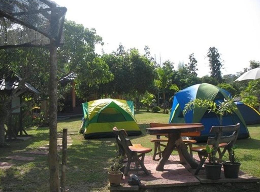 Ban Rai Tin Thai Ngarm Eco Lodge Mae Rim Bagian luar foto