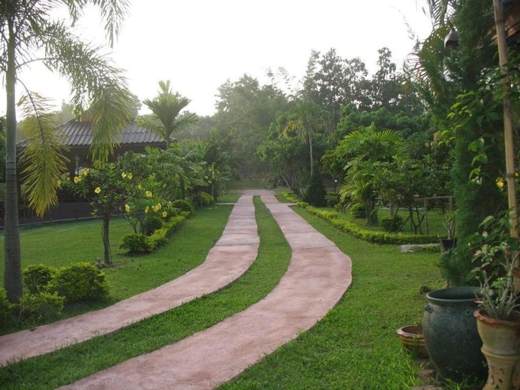 Ban Rai Tin Thai Ngarm Eco Lodge Mae Rim Bagian luar foto